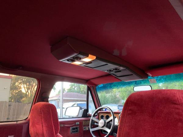 1991 Chevy Suburban 4x4 all original 150K miles for sale in Houston, TX – photo 9