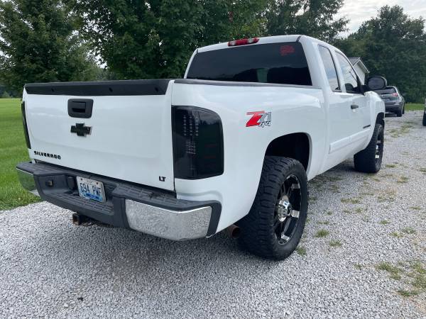 2007 Chevy Silverado for sale in Campbellsville, KY – photo 2