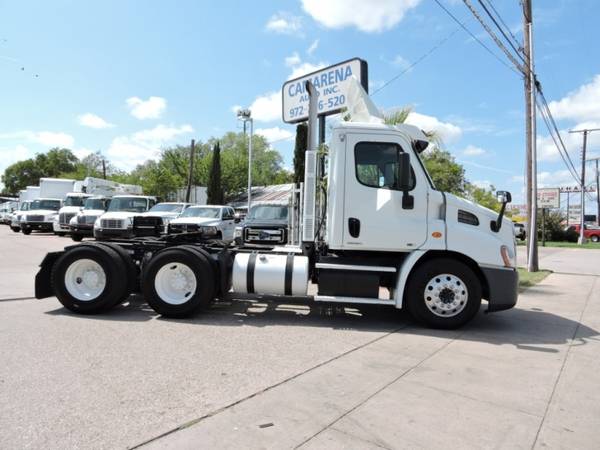2011 FREIGHTLINER CASCADIA DAYCAB DD13 with for sale in Grand Prairie, TX – photo 14