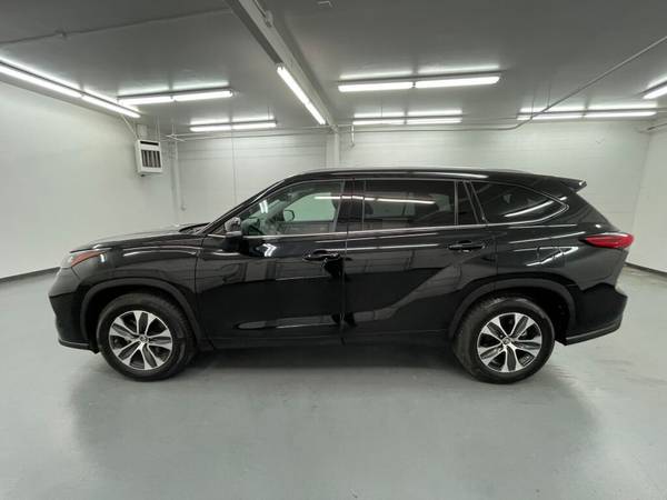 2020 Toyota Highlander XLE - cars & for sale in PUYALLUP, WA – photo 6