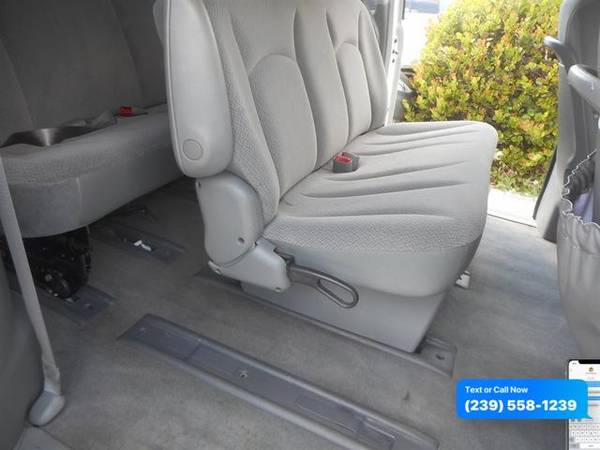 2007 Chrysler Town Country Minivan - Lowest Miles / Cleanest Cars In F for sale in Fort Myers, FL – photo 14