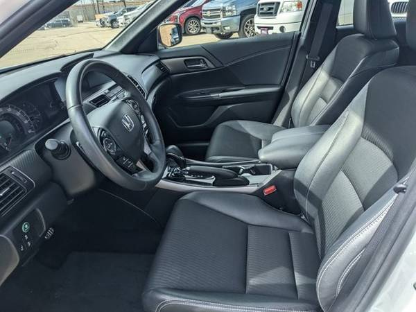 2017 Honda Accord Sedan Sport Sedan - - by dealer for sale in Aubrey, TX – photo 11