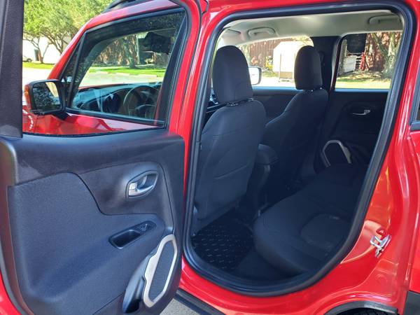 2016 JEEP RENEGADE LATITUDE for sale in South Houston, TX – photo 14