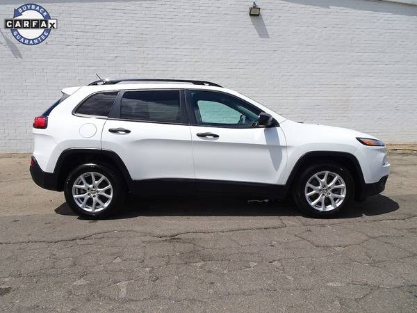 Jeep Cherokee Sport SUV Sport Utility Cheap Grand Bluetooth Used Low for sale in Lynchburg, VA