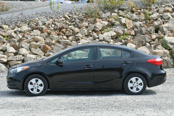 2015 *Kia* *Forte* *LX* - cars & trucks - by dealer - vehicle... for sale in Naugatuck, CT – photo 2