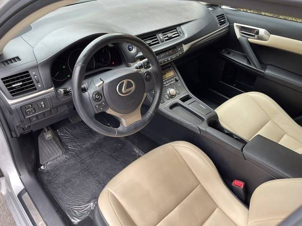 2014 Lexus CT CT 200h Hatchback 4D 78830 Miles FWD 4-Cyl, Hybrid for sale in Portland, OR – photo 9