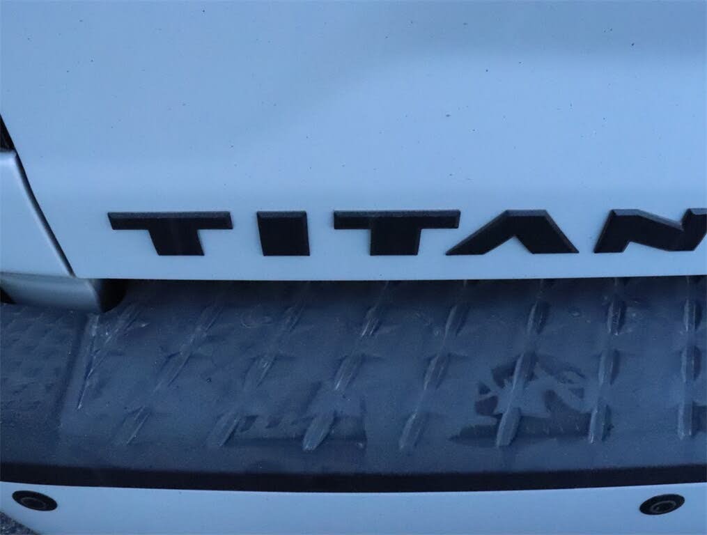 2017 Nissan Titan PRO-4X Crew Cab 4WD for sale in Nashville, TN – photo 14