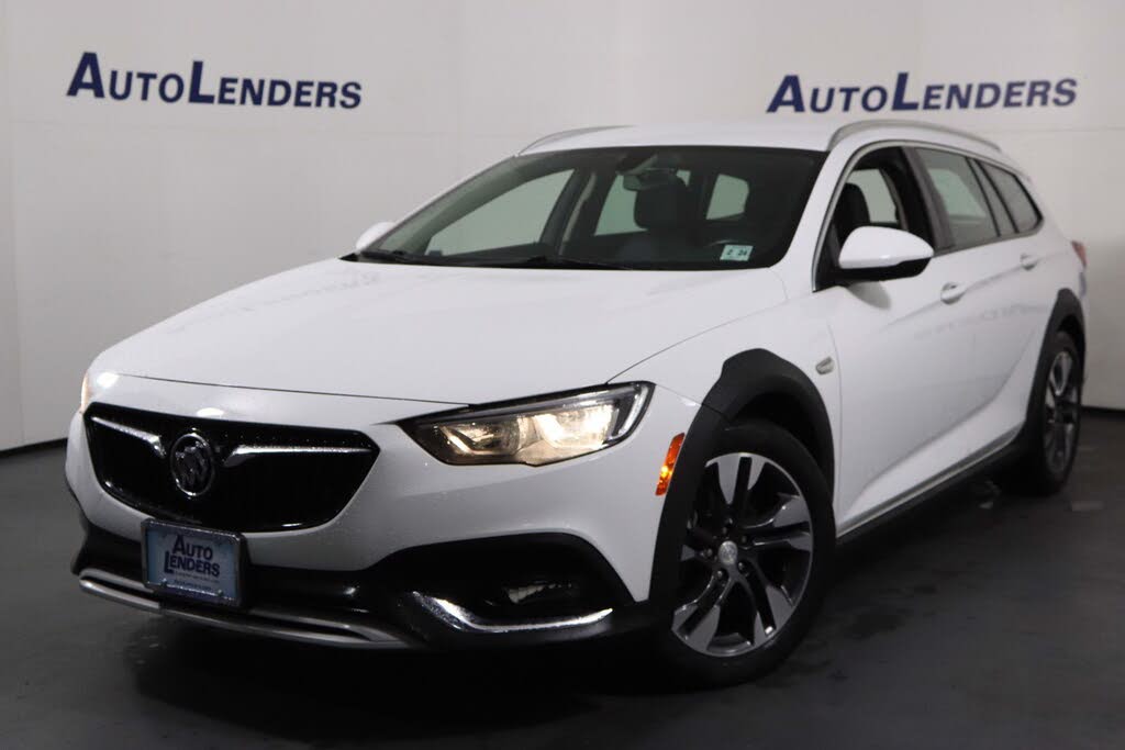 2018 Buick Regal TourX Essence AWD for sale in Exton, PA