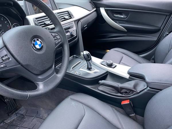 2017 BMW 3 Series 320i xDrive Sedan 4D sedan White - FINANCE ONLINE... for sale in Harrison Township, MI – photo 23