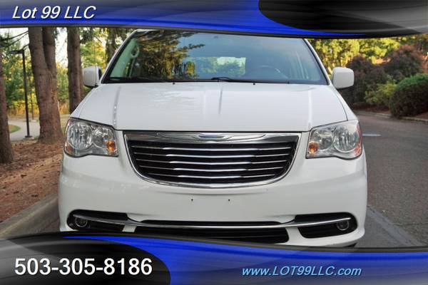 2014 Chrysler Town & Country Touring-L Minivan New Tires Navi Cam Powe for sale in Milwaukie, OR – photo 3