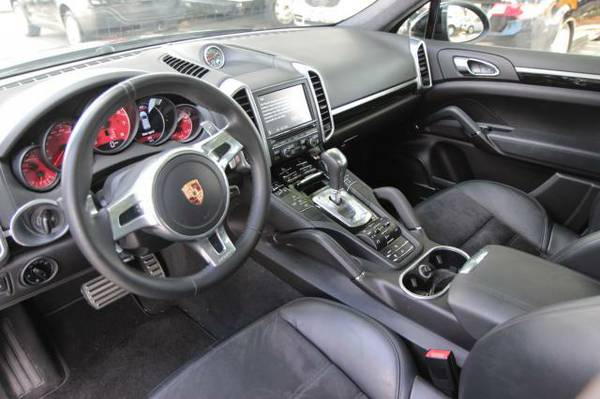 2013 PORSCHE CAYENNE GTS BLK ON BLK PANA ROOF 1 OWNER - cars for sale in Honolulu, HI – photo 13