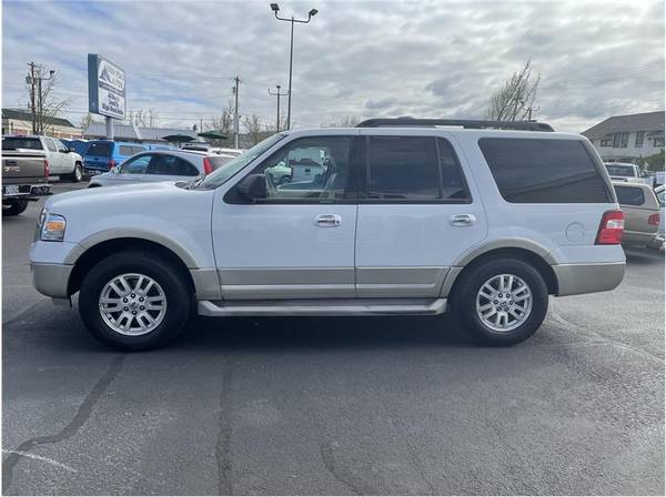 2010 Ford Expedition - - by dealer - vehicle for sale in Medford, OR – photo 2
