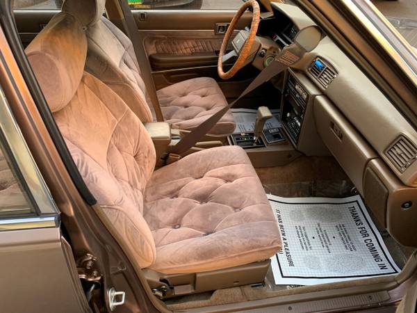 1985 Toyota Cressida 2.8L Inline 6-Cyl Luxury Sedan Mint Condition for sale in Sacramento , CA – photo 17