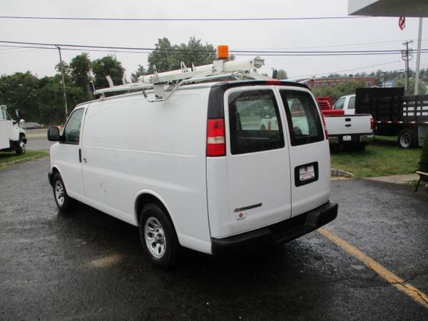 2009 Chevrolet Express 1500 CARGO VAN W/ SHELVES for sale in south amboy, MA – photo 4