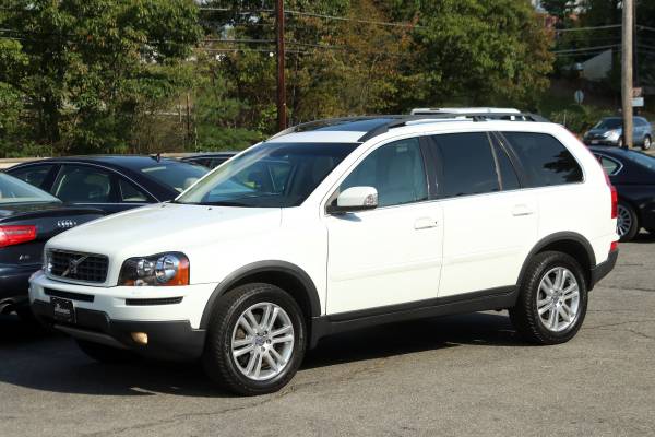 2010 Volvo XC90 3.2 AWD - heated leather, moonroof, 3rd row, financing for sale in Middleton, MA – photo 4