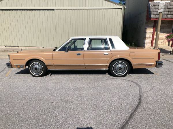 1983 Lincoln Town car - cars & trucks - by owner - vehicle... for sale in Bevington, IA – photo 22