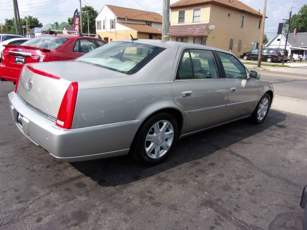 2006 Cadillac DTS 4.6L-FWD for sale in Newark, OH – photo 4
