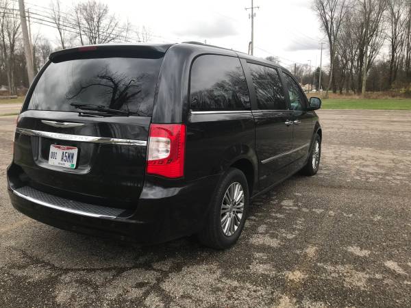 2013 Chrysler town and country - cars & trucks - by dealer - vehicle... for sale in Columbus, OH – photo 3