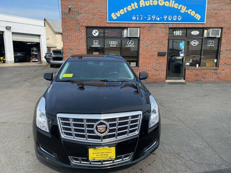 2015 Cadillac XTS Pro Coachbuilder Stretch Livery FWD for sale in Everett, MA – photo 2
