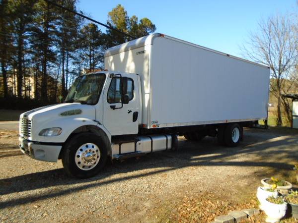 2013 Freightliner M2 26 FT Box Truck - cars & trucks - by dealer -... for sale in Cumming, GA