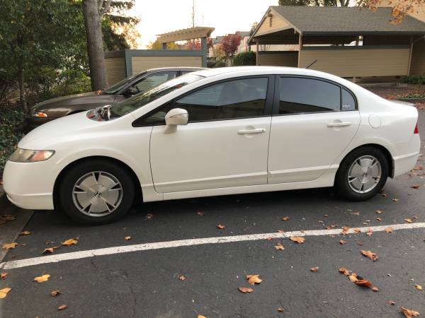 Honda Civic Hybrid 4 door - cars & trucks - by owner - vehicle... for sale in Santa Rosa, CA