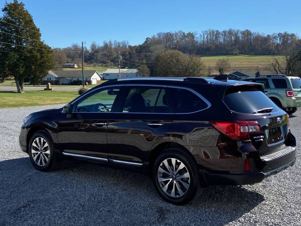 2017 Subaru Outback 3.6R Touring - cars & trucks - by dealer -... for sale in Greenback, TN – photo 3