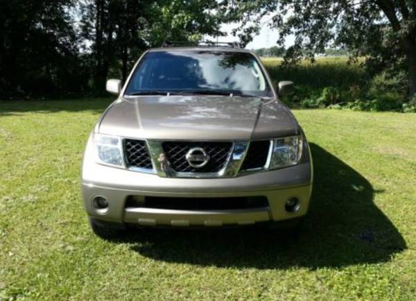 2005 Nissan Pathfinder, Automatic, Good Condition for sale in Cary, NC – photo 3