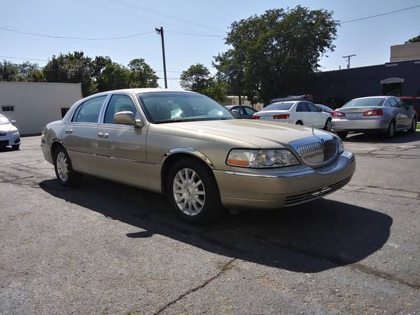 2007 Lincoln Town Car: Nice Car, Runs Excellent. You Will Like This.... for sale in Wichita, KS – photo 6