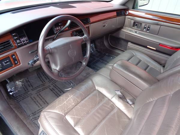 1995 Cadillac Deville Concours 4-Dr Sedan ONLY 73K MILES-EXTRA for sale in Fairborn, OH – photo 2