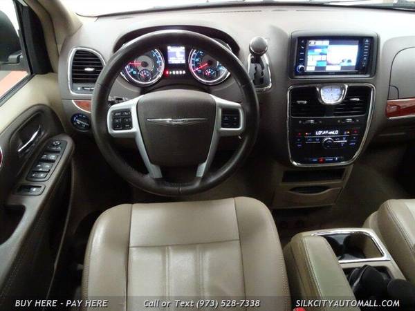 2013 Chrysler Town Country Touring DVD Camera Leather Touring 4dr for sale in Paterson, CT – photo 18