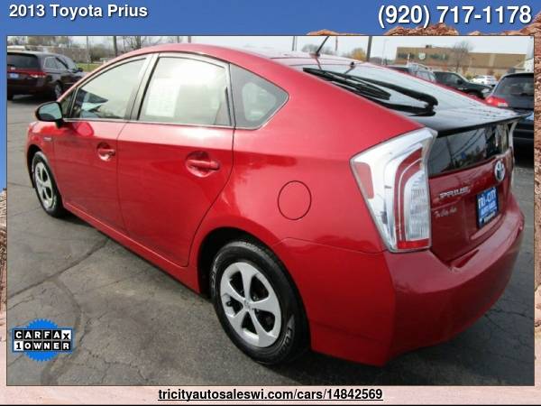 2013 TOYOTA PRIUS THREE 4DR HATCHBACK Family owned since 1971 - cars for sale in MENASHA, WI – photo 3