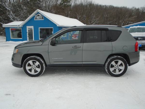 2012 JEEP COMPASS LATITUDE 4X4 LOW MILES - - by dealer for sale in Kalamazoo, MI – photo 8