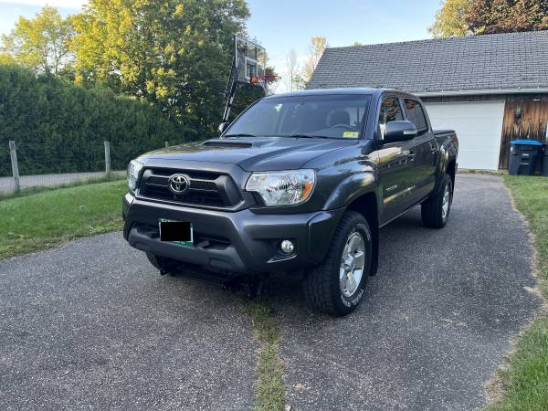 2013 Toyota Tacoma 4 0L V6 Double cab TRD Sport w/Plow - cars & for sale in Colchester, VT – photo 2