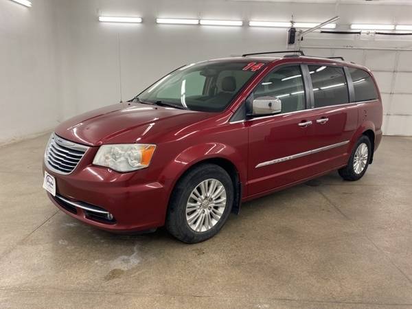 2014 Chrysler Town Country Limited - - by dealer for sale in ottumwa, IA – photo 5