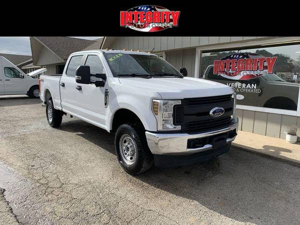2019 Ford F250 SD XL Crew Cab Short Bed pickup WHITE for sale in Bethel Heights, AR