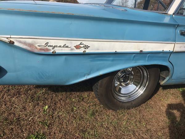 1961 chevy impala v8 4door for sale in Providence, VA – photo 8