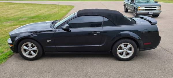 2008 Ford Mustang GT Convertible for sale in Middletown, OH – photo 2