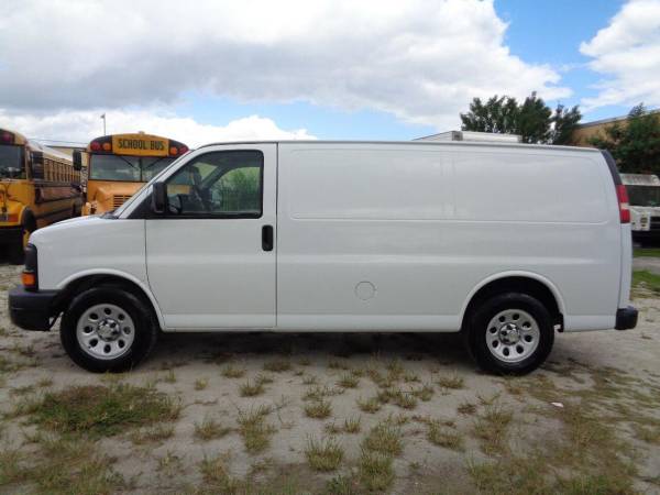 2012 Chevrolet Chevy Express Cargo G1500 1500 CARGO VAN COMMERCIAL for sale in Hialeah, FL – photo 5