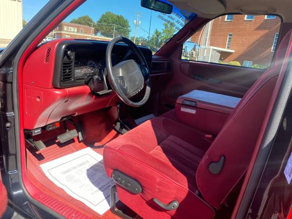 1995 DODGE RAM 1500 SLT LARAMIE/ONLY 65, 000 MILES! - cars & for sale in Vienna, WV – photo 10