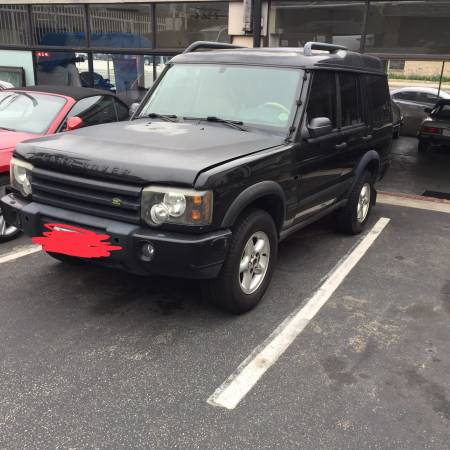 Parting out 2004 Land Rover Discovery for sale in Hermosa Beach, CA