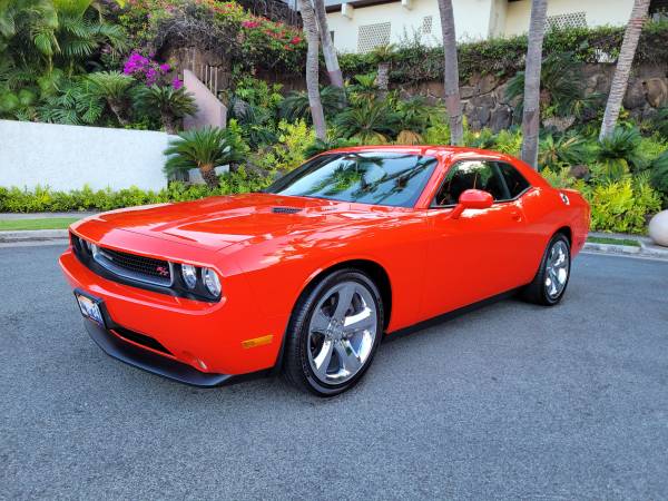 2013 dodge challenger rt Hemi like new Extremely low miles 7k only for sale in Honolulu, HI
