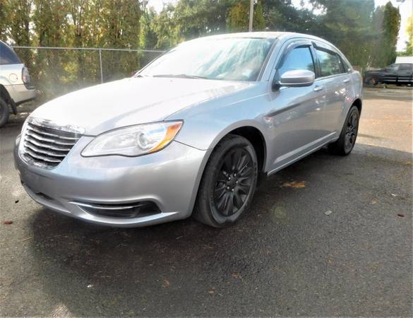 2014 Chrysler 200 LX *Sooo Nice! 30 MPG!* CALL/TEXT! - cars & trucks... for sale in Portland, OR – photo 11