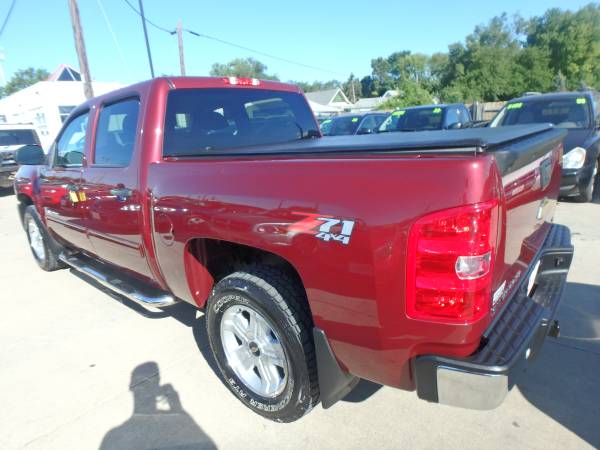 2013 Chevrolet Silverado LT !! One Owner !! Low Miles !! Burgundy for sale in URBANDALE, IA – photo 5