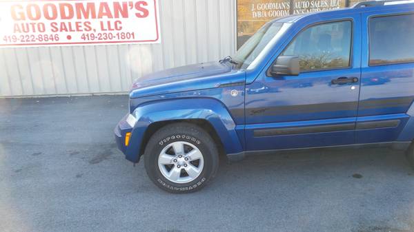 2010 JEEP LIBERTY 4X4 - cars & trucks - by dealer - vehicle... for sale in Lima, OH – photo 2