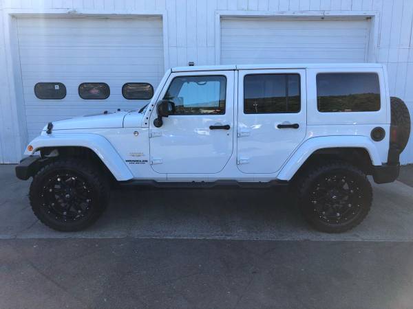 2015 Jeep Wrangler Unlimited Sahara 4x4 - Leather - Navigation -... for sale in binghamton, NY – photo 7