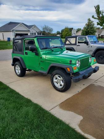 Very clean 2005 Jeep Wrangler TJ - cars & trucks - by owner -... for sale in Sandusky, OH – photo 4