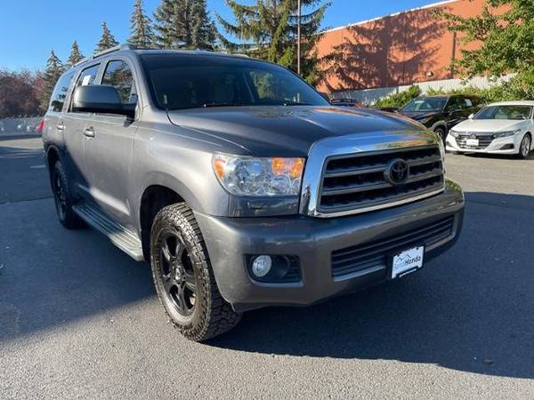 2017 Toyota Sequoia 4x4 4WD SR5 FFV SUV - - by dealer for sale in Bend, OR – photo 6