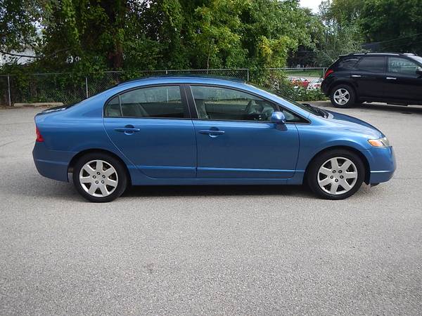 $6295 - 1 OWNER 2007 HONDA CIVIC - ONLY 86,000 MILES - AUX INPUT -NICE for sale in Marion, IA – photo 4