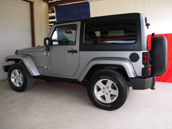 2014 Jeep Wrangler SPORT 4X4 HARD TOP. WOW. SUPER NICE JEEP for sale in Atascosa, TX – photo 2