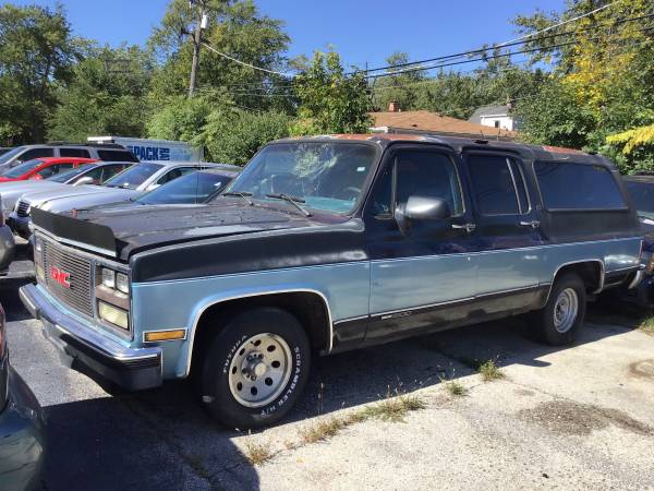 1991 CHEVY SUBURBAN 90k MILES..RUNS GREAT!!NEEDS RESTORATION!! for sale in Harvey, IL